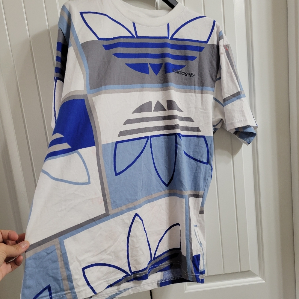 Adidas - Picture 2 of 3